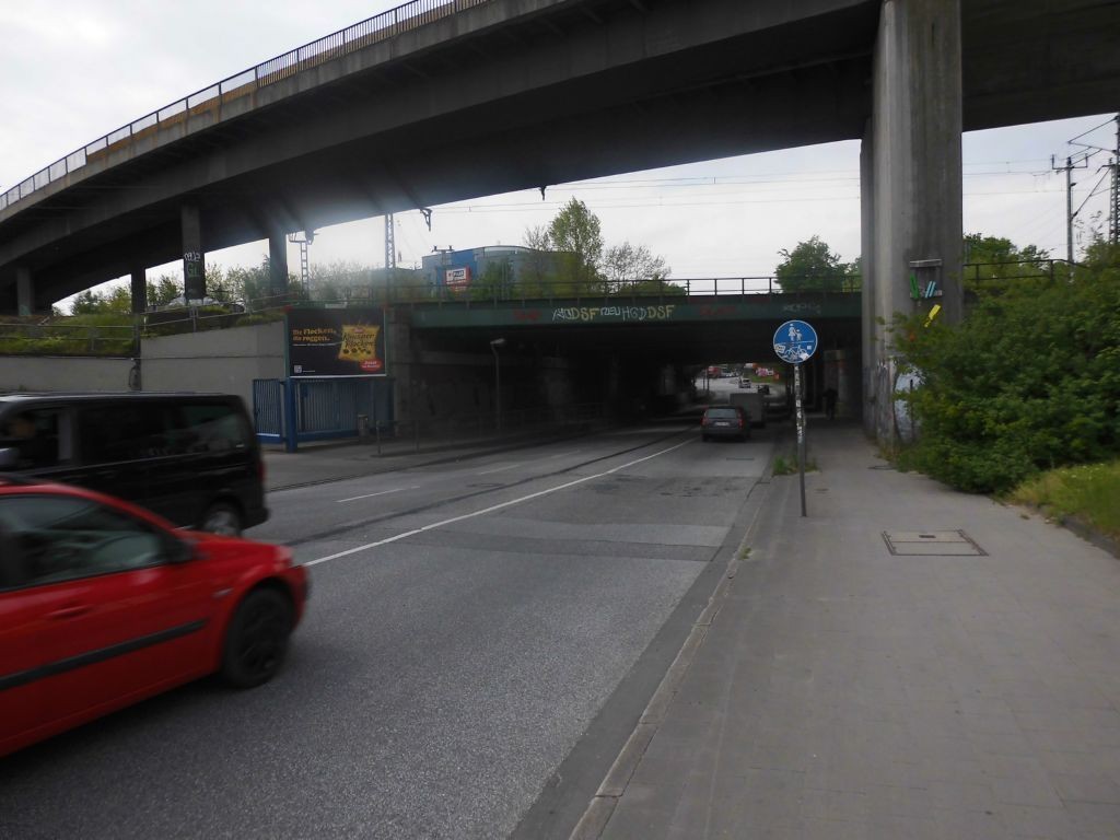 Stresemannstr. 280 Brücke