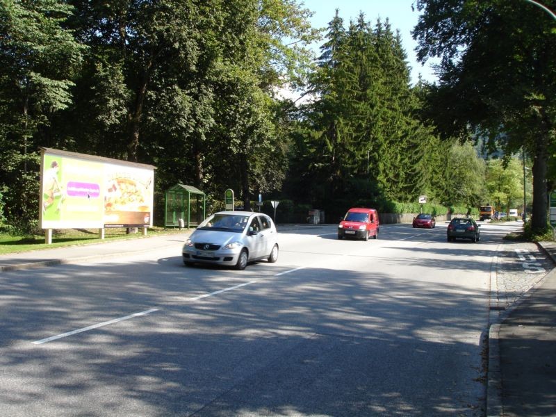 B2 Mittenwalder Straße 43, gegenüber Alpenstraße