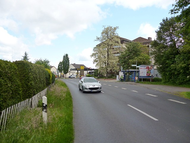 Kirleweg, Bush. nh. Tankstelle, Ortseingang