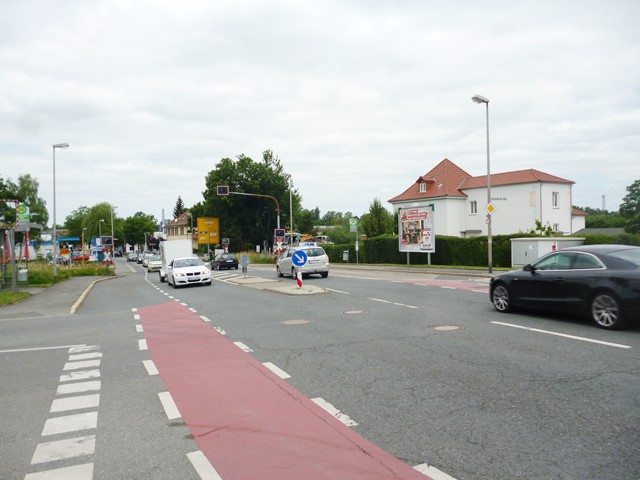 Rodacher Str., Bush. / Bertelsdorfer Weg, Bahnübergang