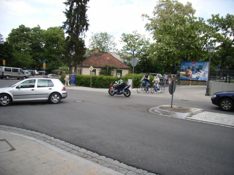 Bahnhofstraße / Bahnhofweg nh. Bahnhof