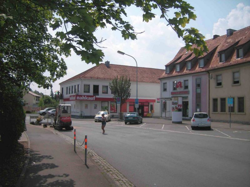 Königsberger Straße 6                         2,90 x 3,80