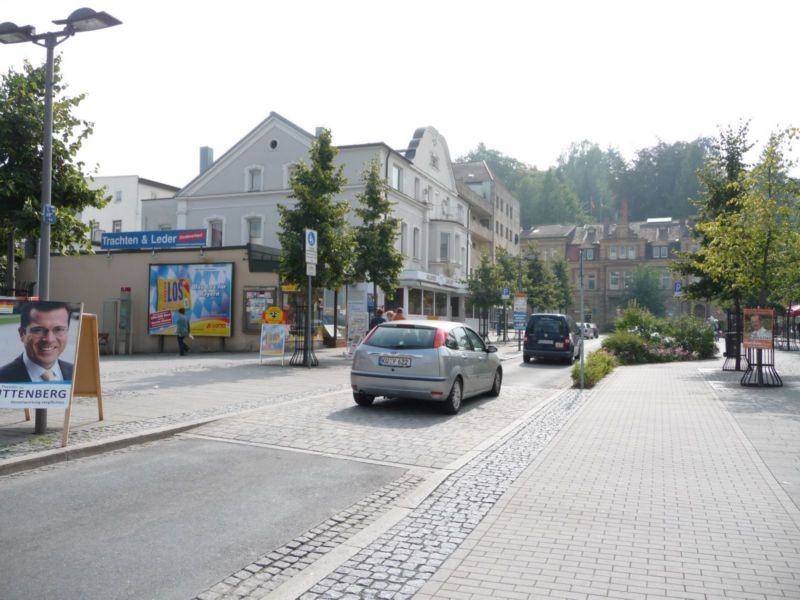 Fritz-Hornschuch-Straße, Kauf-Halle