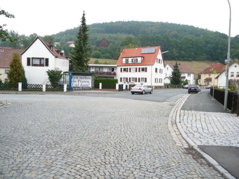 Pörbitscher Platz, Bush. gg. / Aengerlein