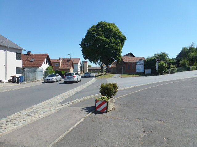 Hauptstraße / Karl-Geiling-Straße