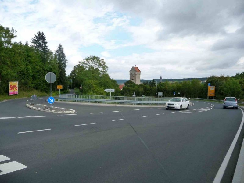 Freiherr-von-Lutz-Straße / B 19