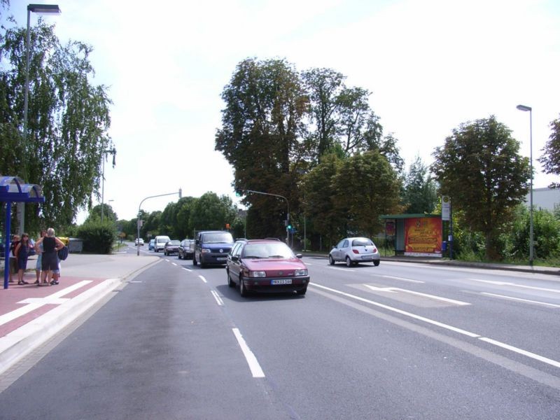 Konrad-Adenauer-Allee,B 45 gg./Fritz-von-Leonhardi-Str.Bush