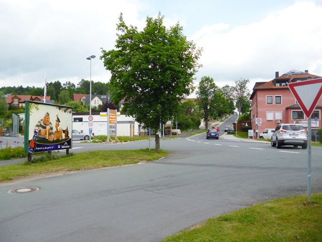 Alte Poststr./Nürnberger Str.,B 2 nh. Ford-Autohaus  (VS)