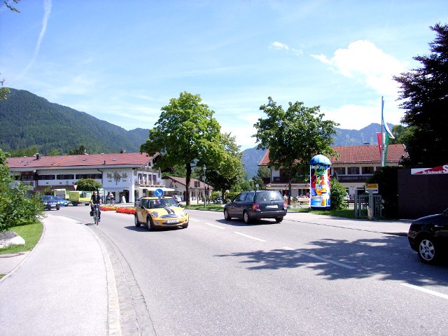 Südl. Hauptstr., B 307 / Georg-Hirth-Straße, Stettner