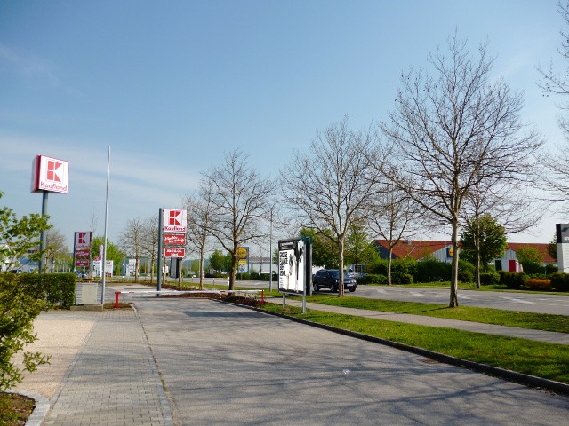 Zunftstr. gg. Lidl-Markt nh./Lohgerberstr.(RS)gg.Markt-Kauf