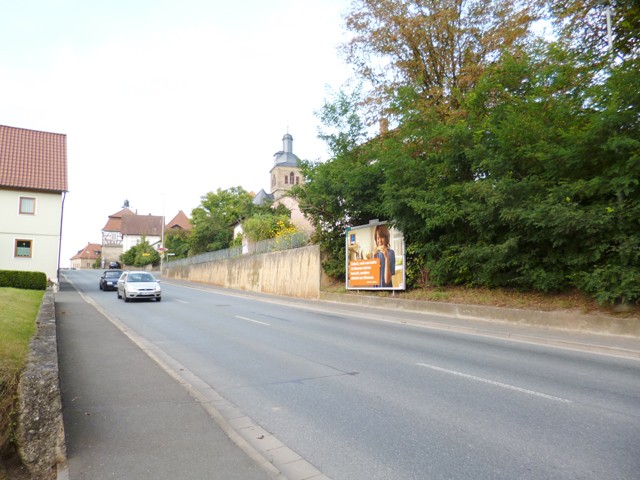 Oberer Berg, B 289 gg. 14  nh. / Gärtenrother Straße