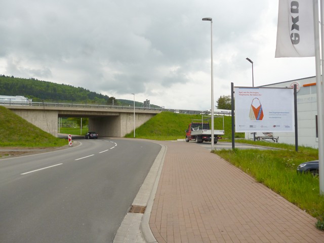 In der Seehecke 3, Einkaufs/Fachmärkte auswärts, rechts quer