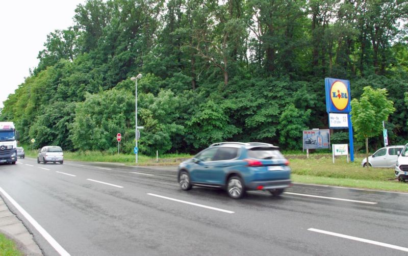 Ottostr/nh. Lidl/Zuf Nienstedter Weg (quer zur B 83)