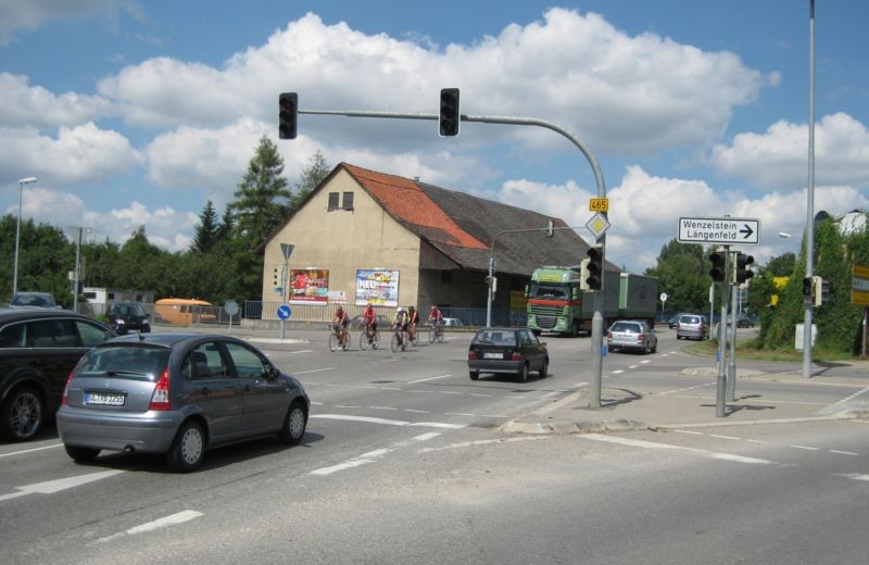 Riedlinger Str. 18/Sicht Kreuzung B 465 (linker Giebel)