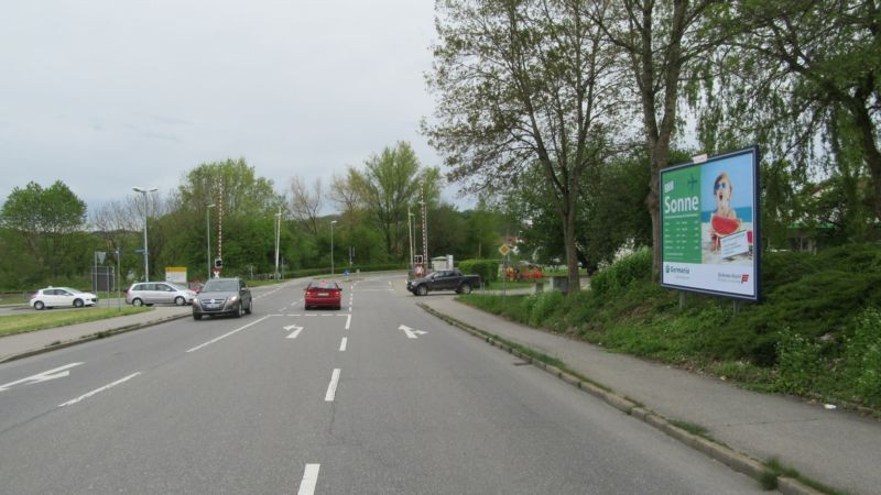 Biberacher Str/vor Bahnüberg (Sicht Krzg. Rtg.Bad Wurzach)