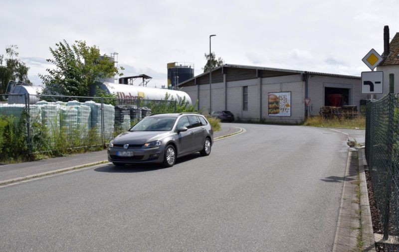 Strössendorfer Weg/Am Bahnhof