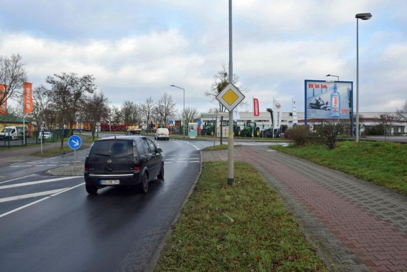 Robert-Bosch-Str. 18/Siemensring (WE rts)