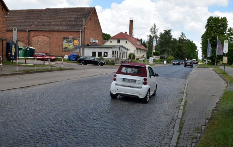 Pritzwalker Str. 25 /Getränkemarkt Wietz (quer zur Str)