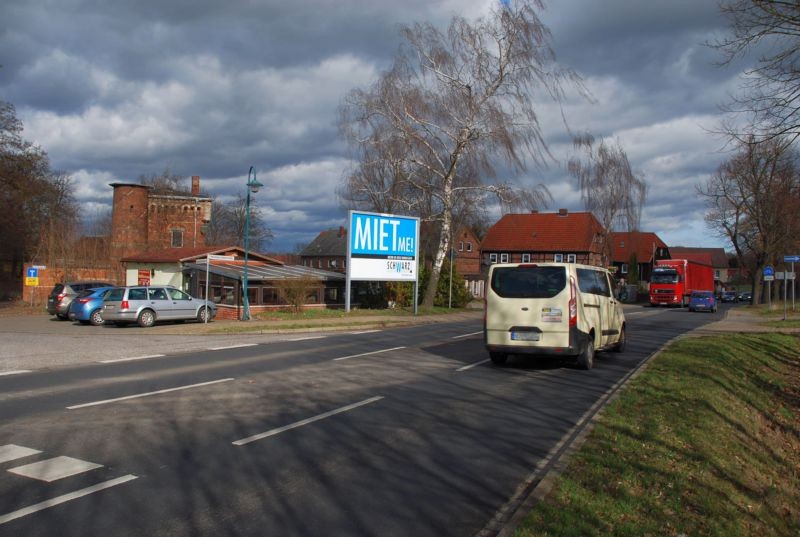 Neuwegerslebener Str/B 245/Grauer Hof  (Hamersleben)