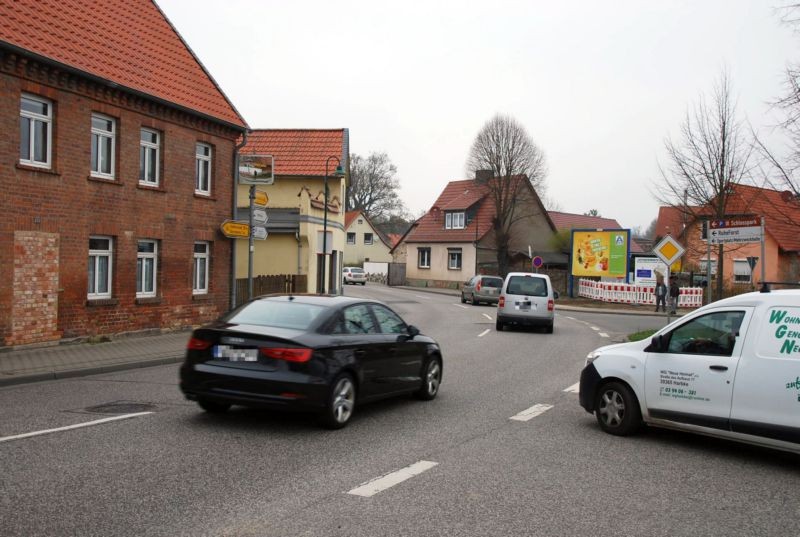 Halberstädter Str/B 245a/Goethestr/Zufahrt Nah & Gut (quer)