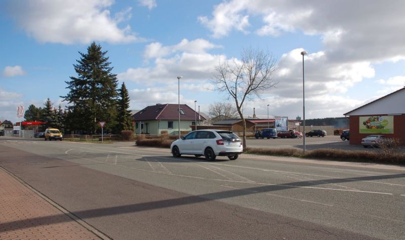 Arendseer Str. 32 /Aldi/nh. Eingang