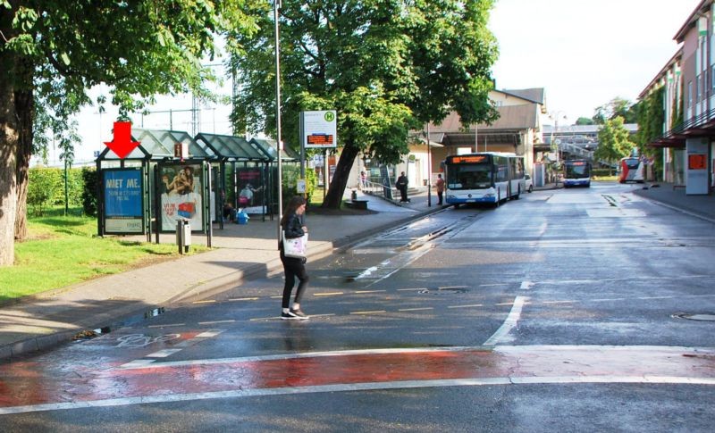 Bahnhofstr/Bahnhof/Hts Bahnhof/lks/aussen  (WH)