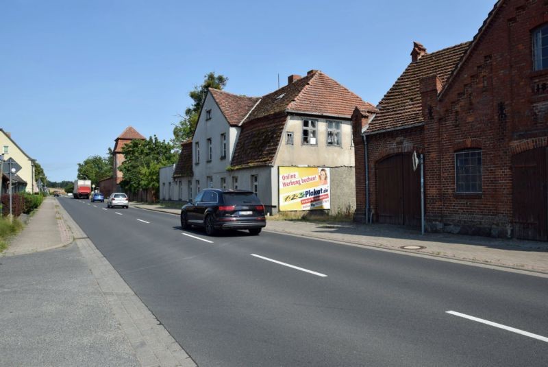 Dorfstr. 54/B 104/quer am Giebel  (Remplin)