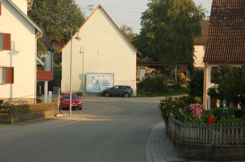 Dorfstr/Holderstr/bei Kirche (Altbierlingen)