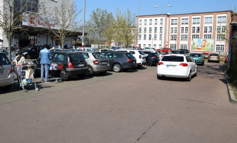 Wolfgangstr 14 /Kaufland/nh. Auffahrt Parkdeck
