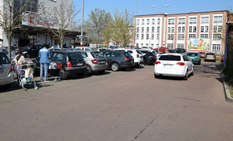 Wolfgangstr 14 /Kaufland/nh. Auffahrt Parkdeck