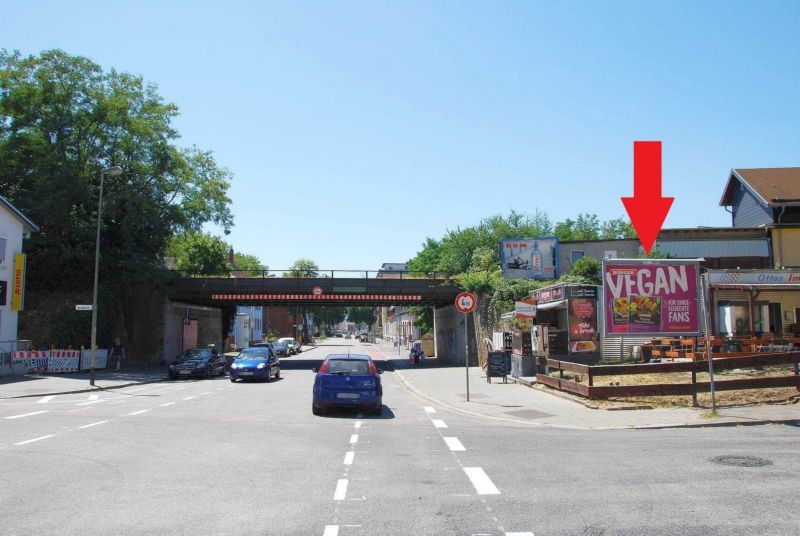 Friedenstr/Nordbahnstr/Imbiss (quer zur Friedenstr)