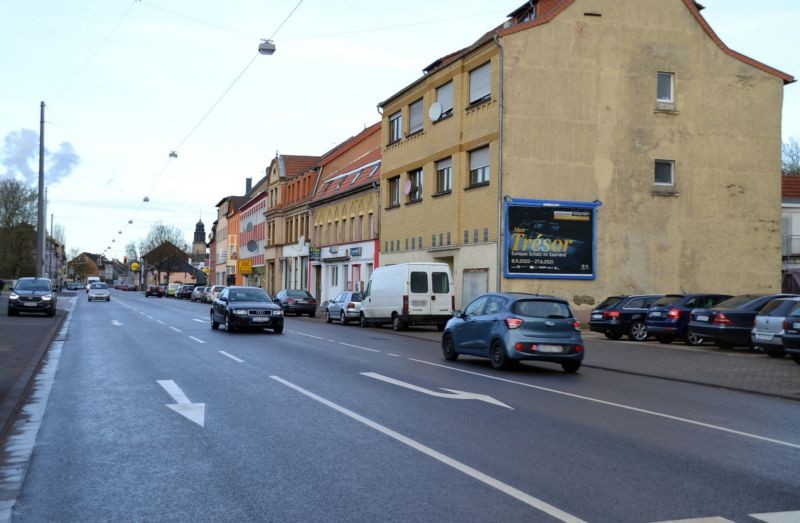 Straße des 13. Januar 261/Zufahrt Lidl (quer zur B 51)