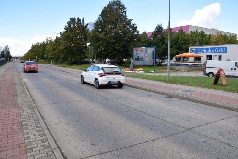 Handelsstr. 21/nh. Kaufweg/neb. Getränke Rössler