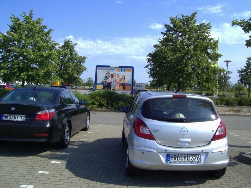 Hansestr /Kaufland im Hanse-C./P-Box 12/Sicht Höffner -lks