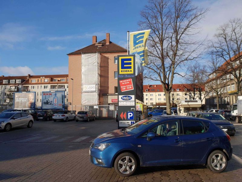 Conventstr. 8 /Edeka/Einfahrt/rts