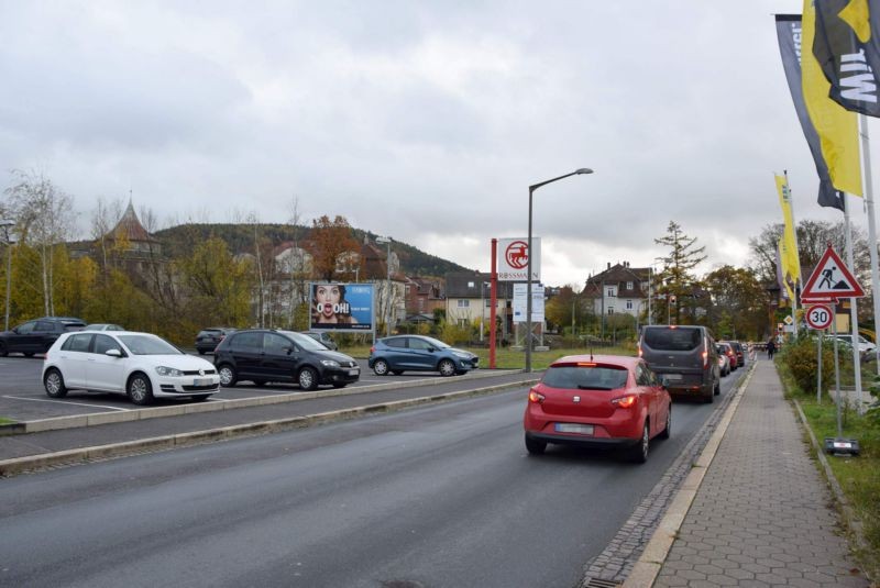 Eisfelder Str. 22/geg. Edeka (quer zur Str)