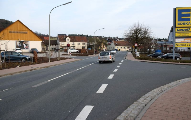 Forchheimer Str. 2/geg. Edeka (quer zur Str)