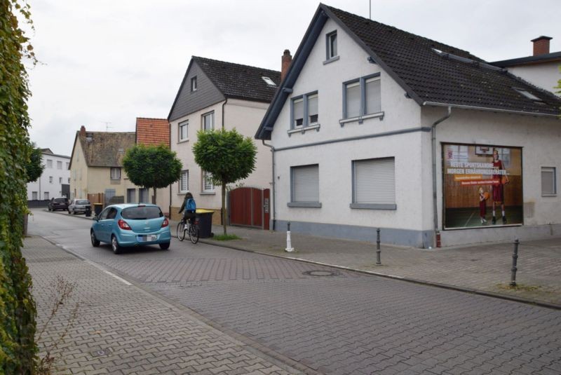 Darmstädter Str. 17/quer am Giebel