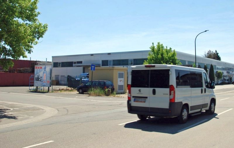 Bruchstr. 48/Zufahrt Werkstoffhof (quer)