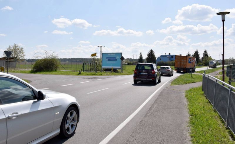 Zerbster Str/geg. Sportplatz/auswärts  (Lindau)