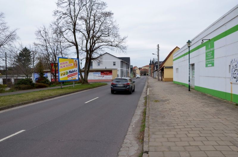 Köthener Str. 17/Nah & Gut/neb. Einfahrt  (Gröbzig)