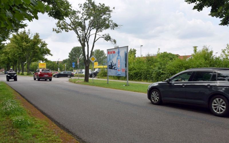 Lindenstr/nh. Gewerbepark/bei Nahkauf  (Weissandt-Gölzau)