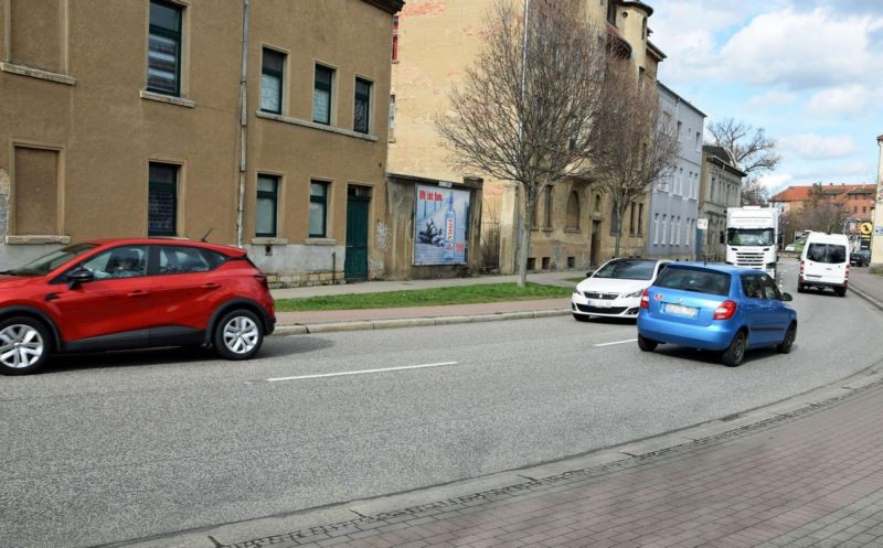 Heinrichstr. 10/B 180/Zufahrt Netto