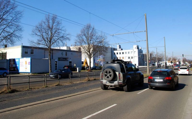 Rheinhessenstr. 17/Zufahrt Rewe (quer)