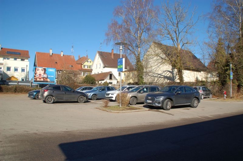 König-Wilhelm-Str. 9/quer zur Str