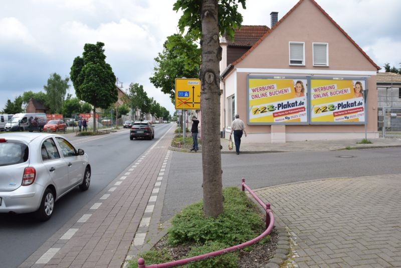 Dessauer Str. 72/Hohe Str/quer am Giebel  (Rosslau)