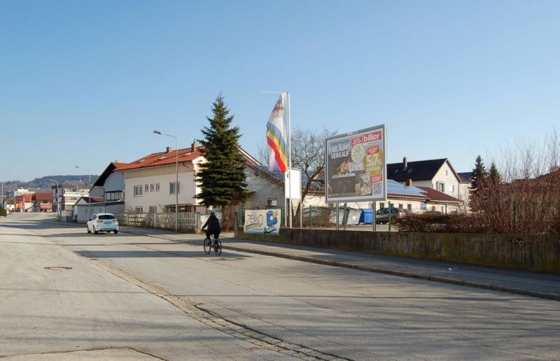 Trat 21a/Zufahrt Hagebaumarkt -Graflinger Str