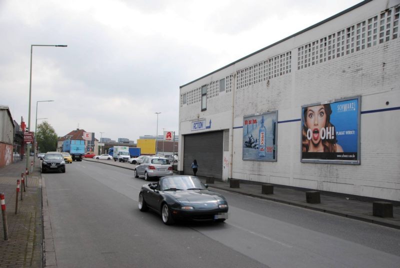 Auf der Höhe 18/nh. Kaufland/Zufahrt (Gebäudewand)