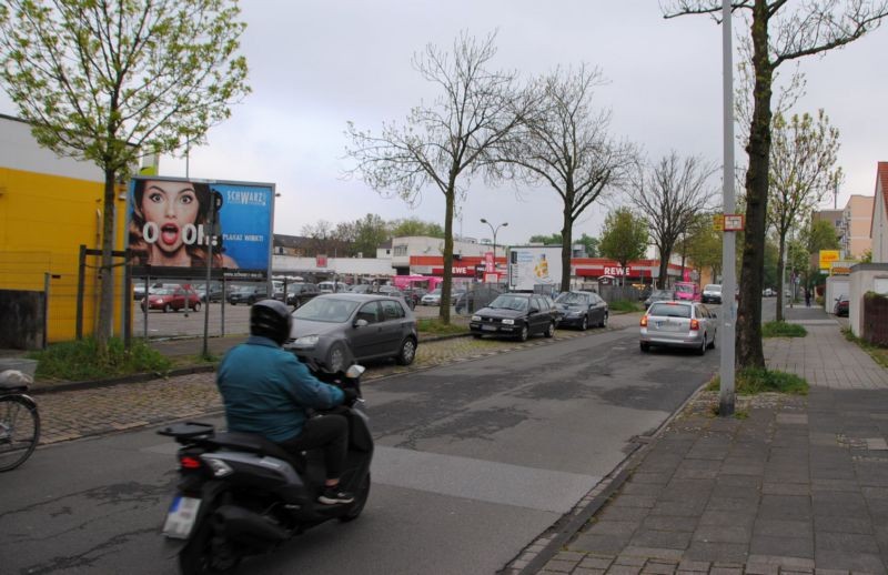 Eschenstr. 120 /Trinkgut + Rewe/lks vom Eing (Sicht Str)