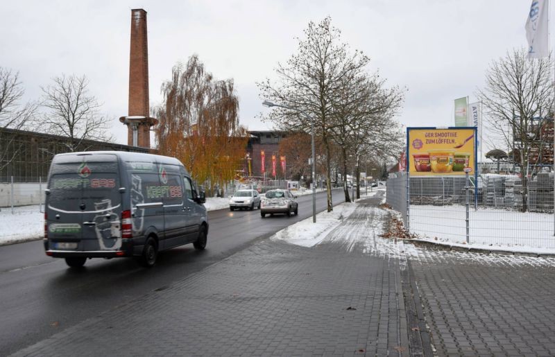 Straße der Einheit 134/nh. Selgros/Sto. 1/WE rts